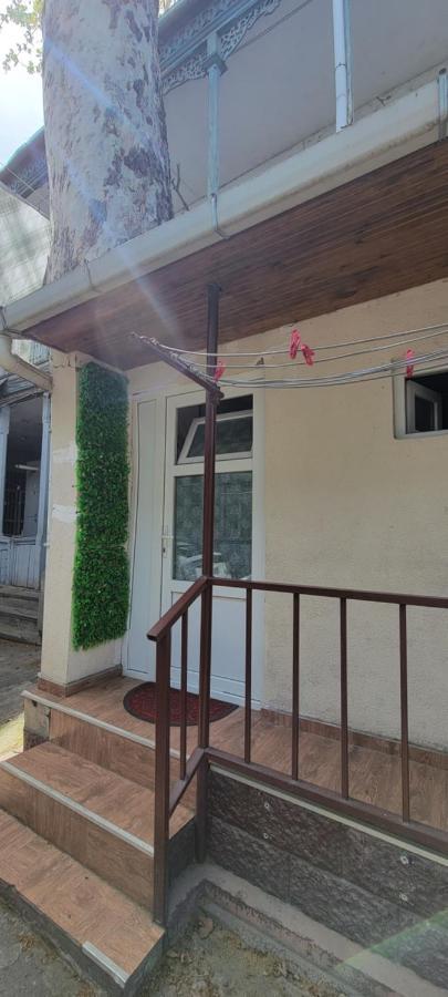 Honey Apartment Tiflis Exterior foto